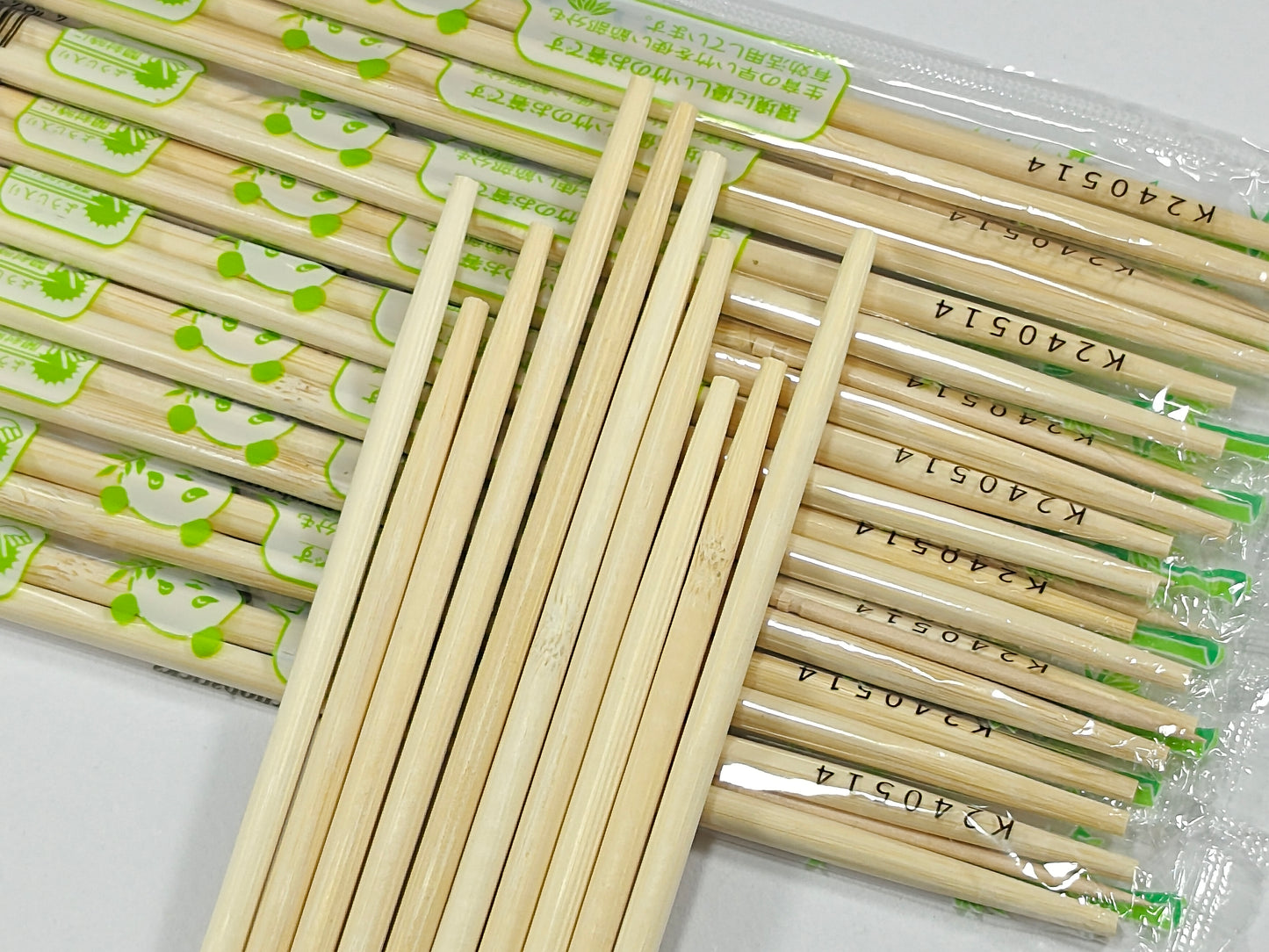 Wholesale round disposable bamboo chopsticks | Individually packed, bulk disposable bamboo chopsticks | Customizable logo printed disposable bamboo chopsticks | Supply restaurant takeaway disposable chopsticks