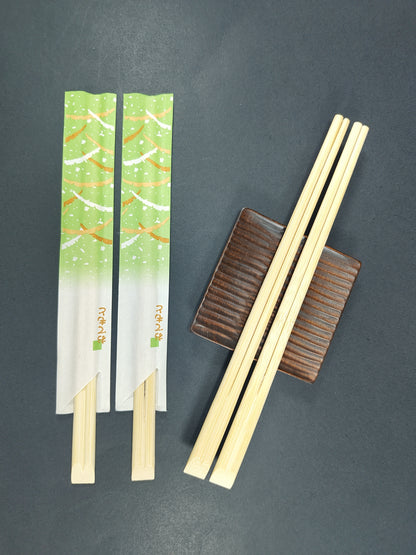Wholesale disposable bamboo chopsticks | Eco-friendly, biodegradable and compostable disposable bamboo chopsticks | Suitable for Asian dining disposable tableware chopsticks | Individual paper bag packaging disposable bamboo chopsticks 