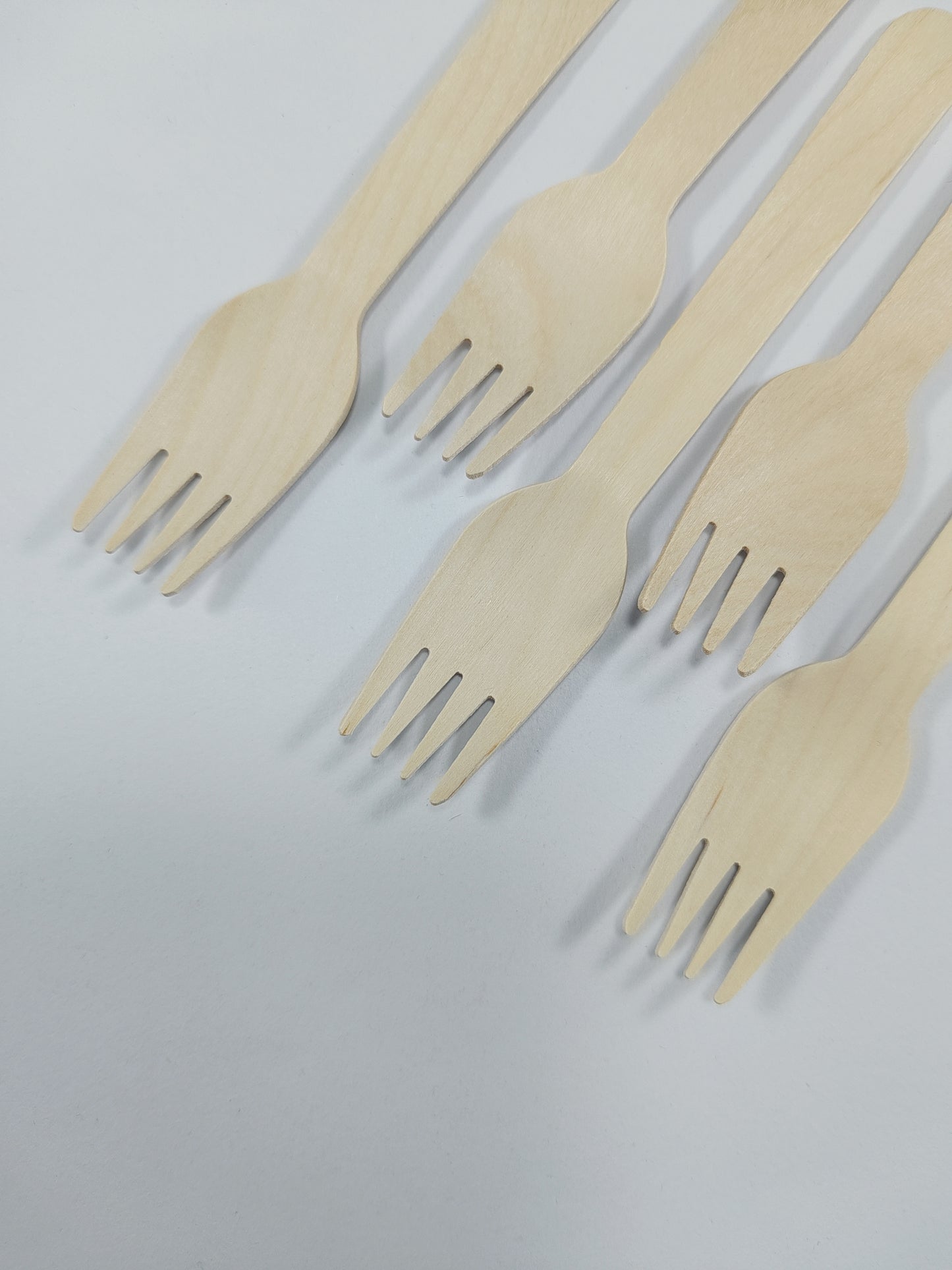 Disposable wooden forks wholesale | Disposable compostable forks | Eco-friendly wooden fork manufacturers | Degradable disposable wooden forks source factory wholesale | Disposable wooden forks for takeaway fast food 